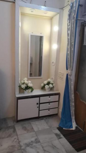 Studio ground floor khar